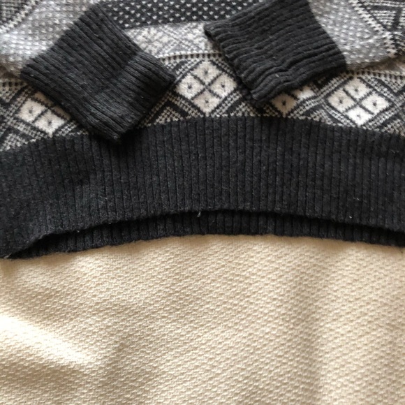 H&M Knitted Grey & White Patterned Sweater - Picture 6 of 10